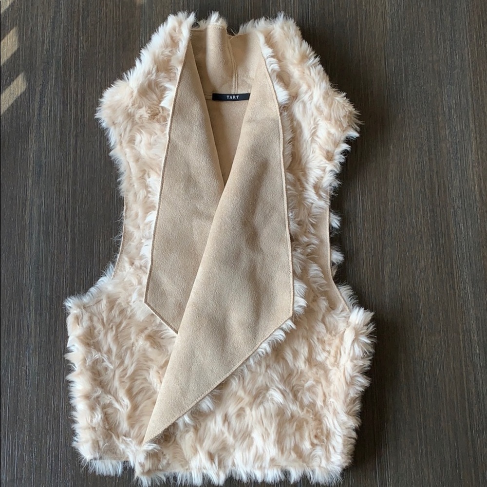 Tart “Sheri” Faux Fur Vest ~ Medium